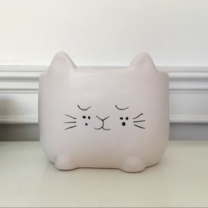super cute cat makeup brush holder